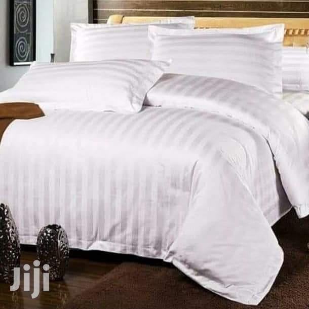 White Duvet Cover Set(6x6)